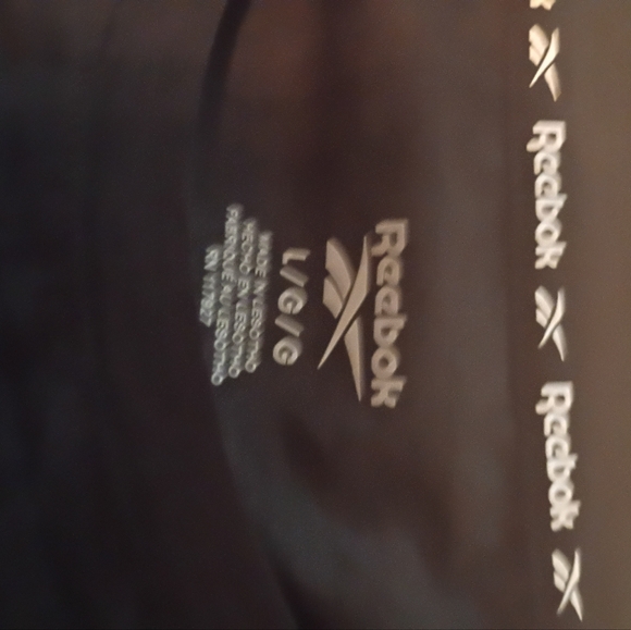 Glow Tech Reebok Tee Shirt - Picture 3 of 3